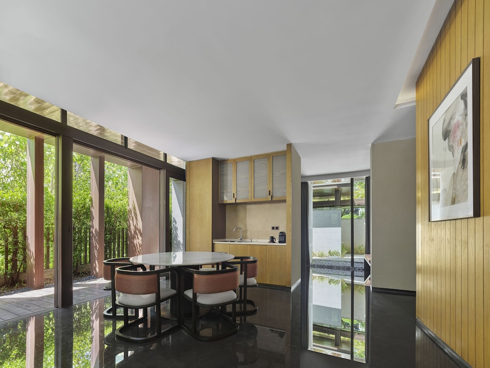 Angsana Zhuhai Hengqin 32/50