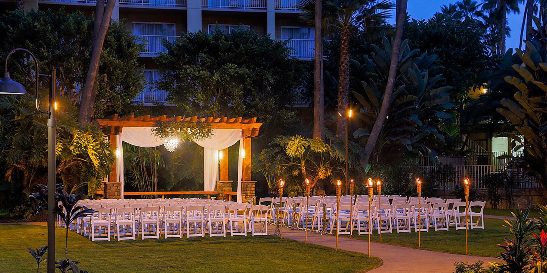 Crowne Plaza San Diego Mission Valley 50/50