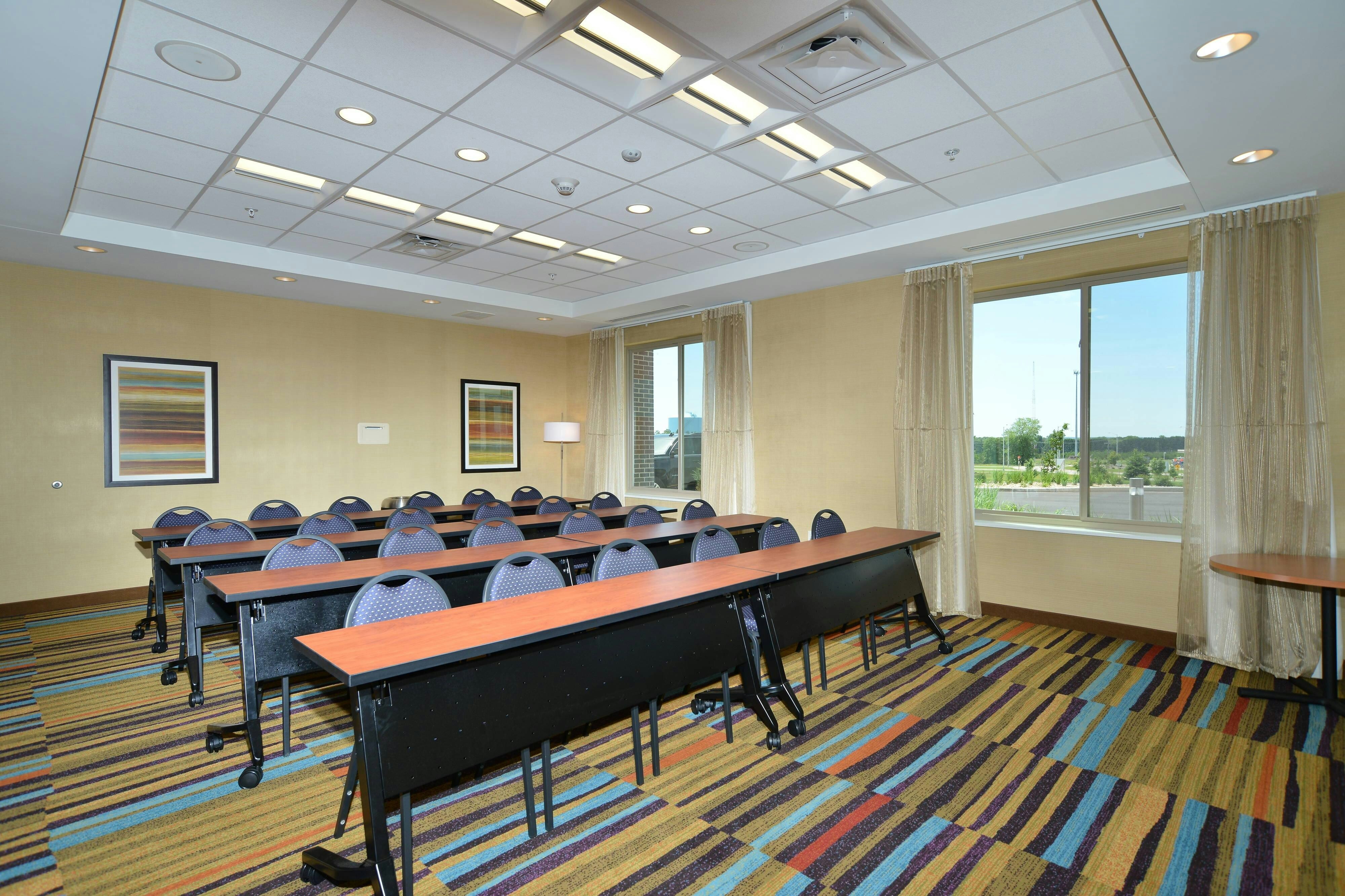 Fairfield Inn Suites Eau Claire Chippewa Falls 15/17