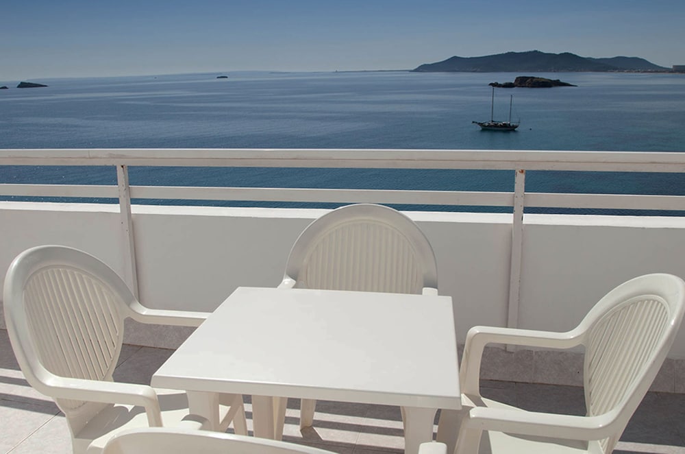 Vibra Lux Mar Aparthotel 45/48