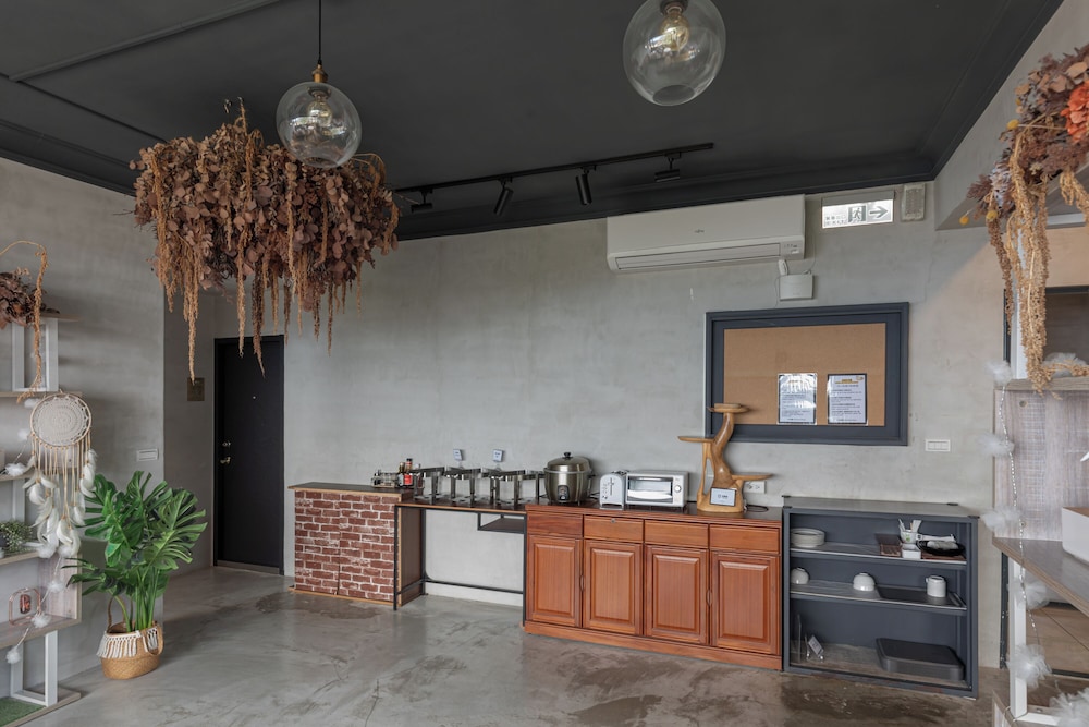 H& Jiufen The Ocean Theory BnB 3/38
