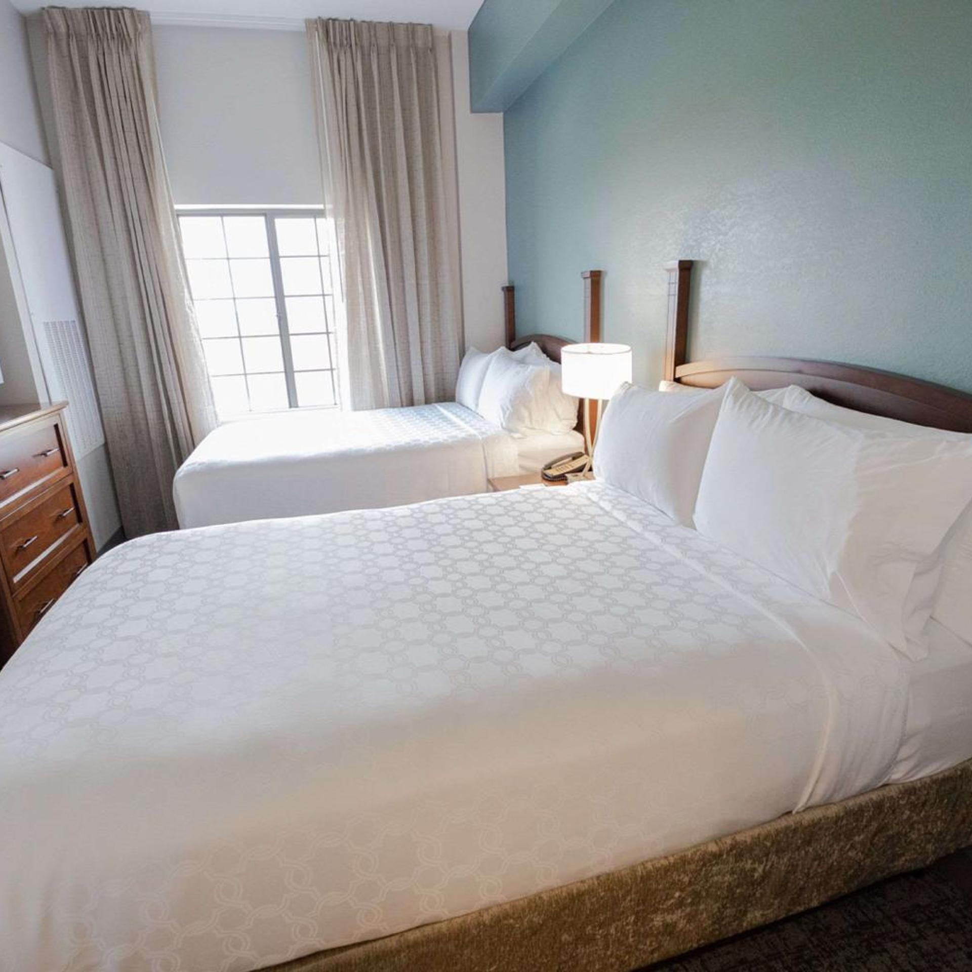 1 BEDROOM, SUITE, 2 DOUBLE BEDS