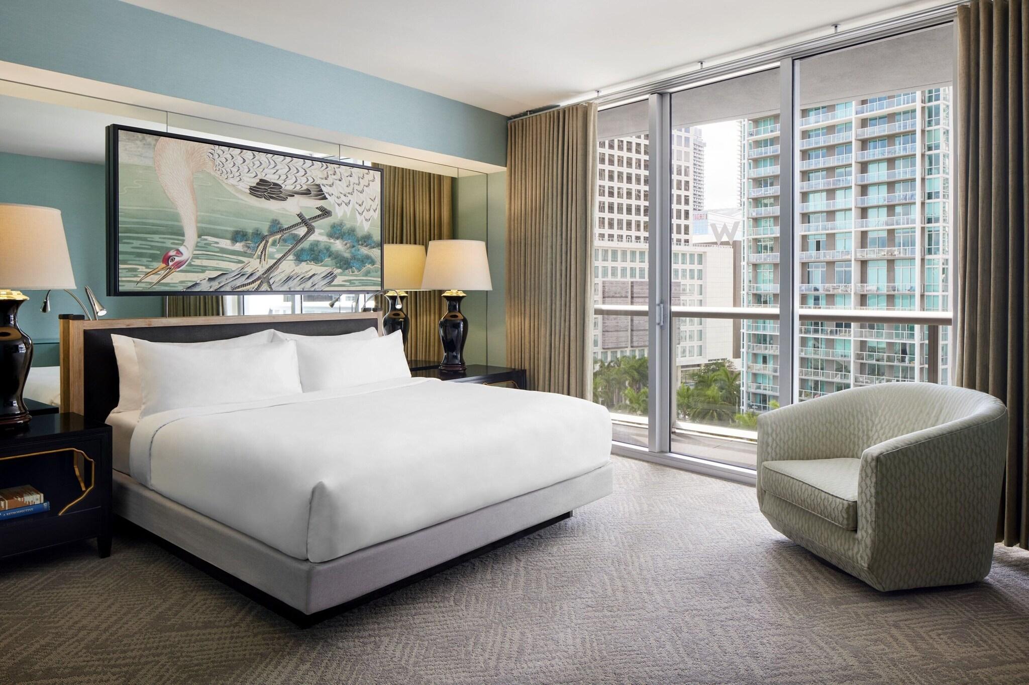 Deluxe, King Bed