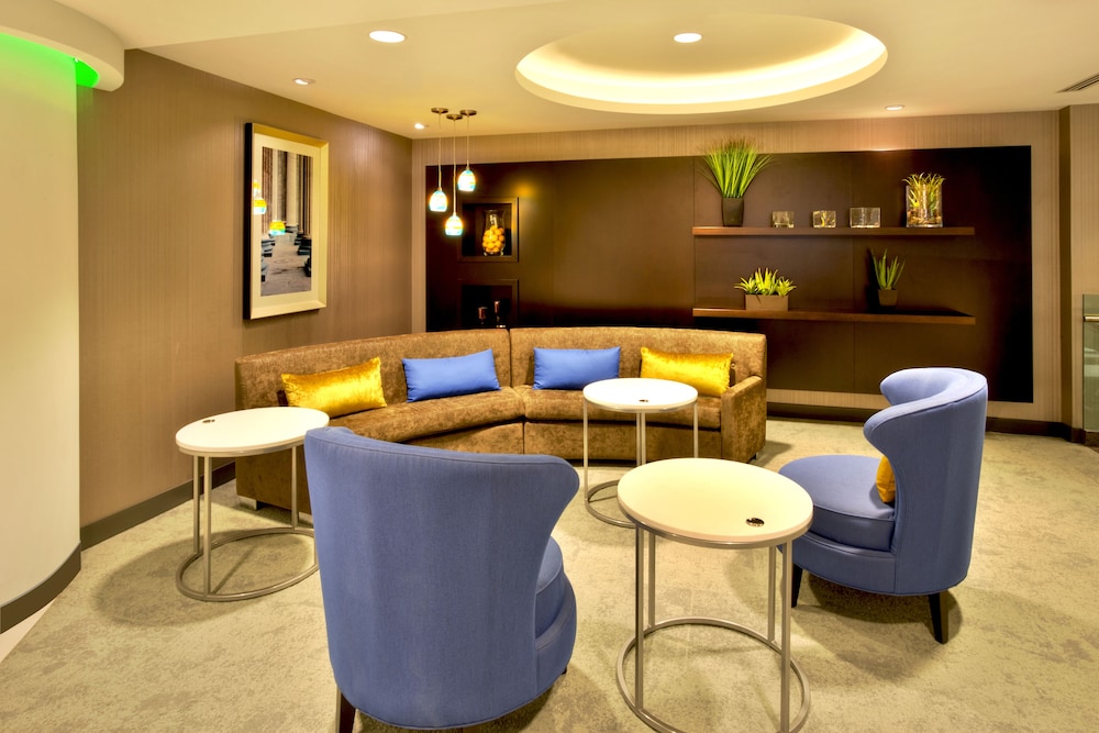 Crowne Plaza Kitchener Waterloo 60/74