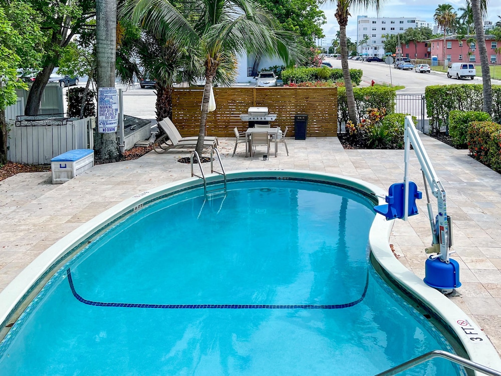 Tranquilo A North Beach Village Resort Hotel 56/64