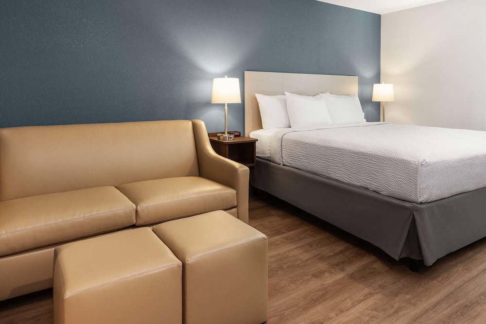 WoodSpring Suites Washington DC Northeast Greenbelt 9/24