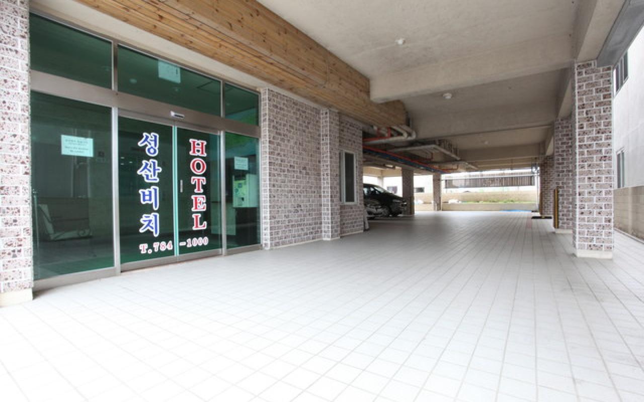 Sungsan Beach Hotel 13/38