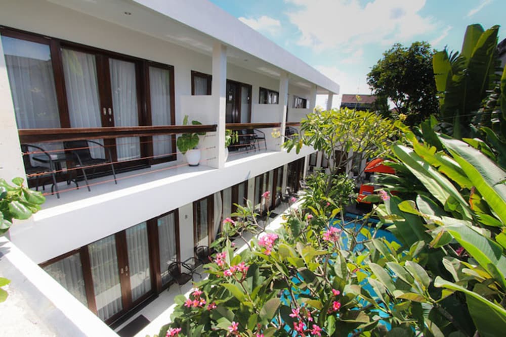The Pavilion Kuta 1/43