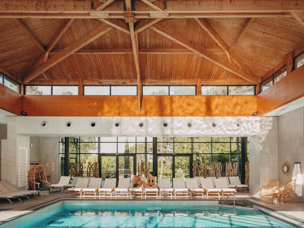 Domaine du Ferret Restaurant & Spa by Germain Collection 55/83
