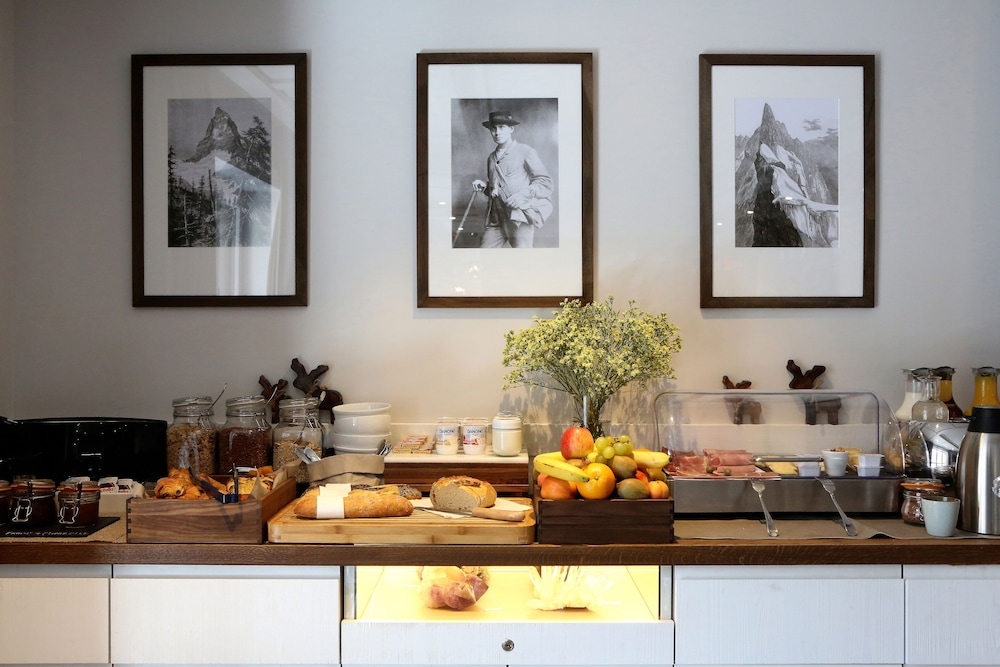 Chalet Hotel Le Whymper 52/63