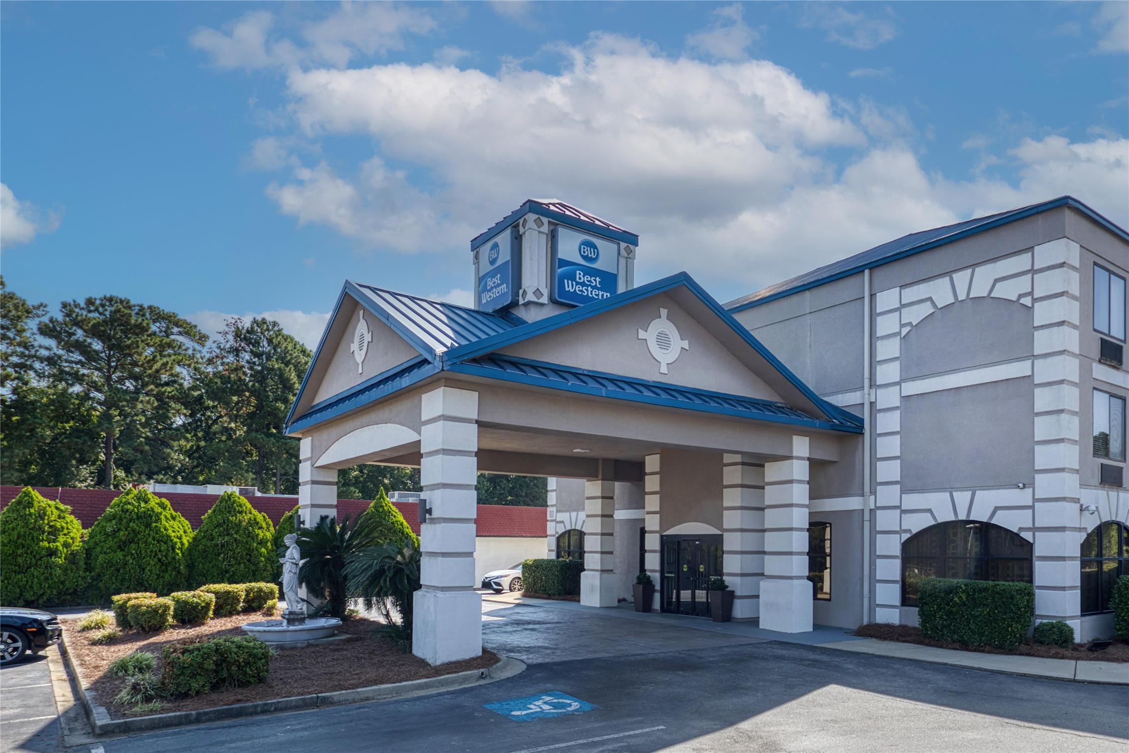 Best Western Executive Inn & Suites 22/26