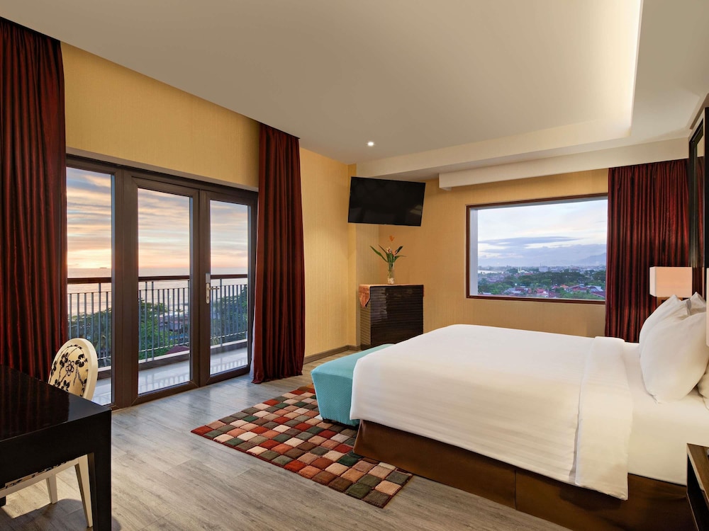 Mercure Padang 23/52