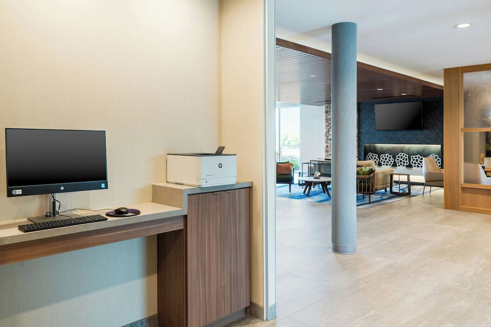 Fairfield by Marriott Inn & Suites Hanford 22/28