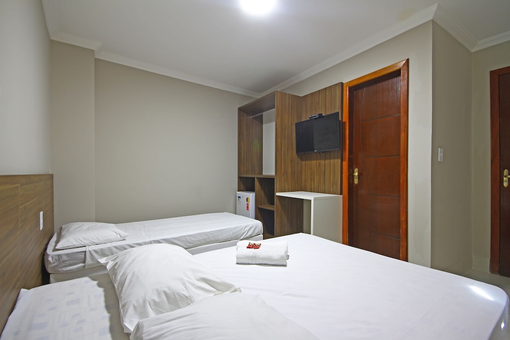ROOM, TRIPLE