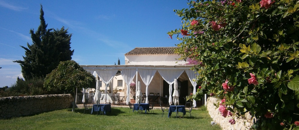 La Corte Del Sole 70/72