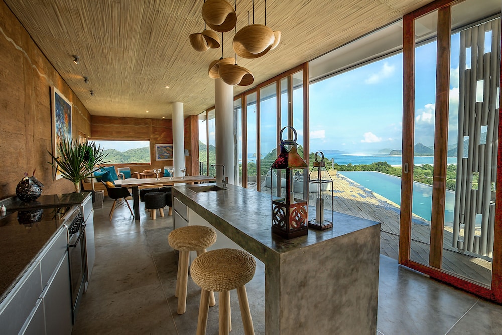 Seven Havens Residence 61/71