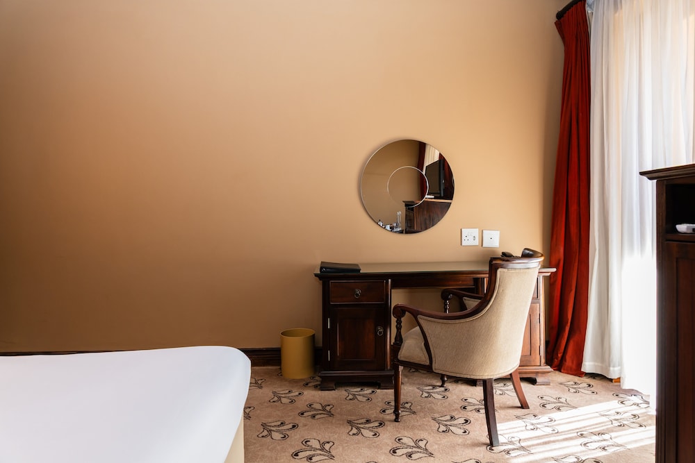 Anta Boga Hotel 3/34
