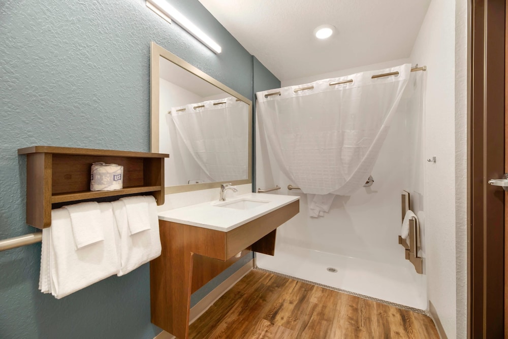 WoodSpring Suites Orlando I-4 & Convention Center 10/19
