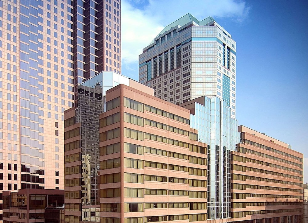The Capital Suites Hotel 3/60
