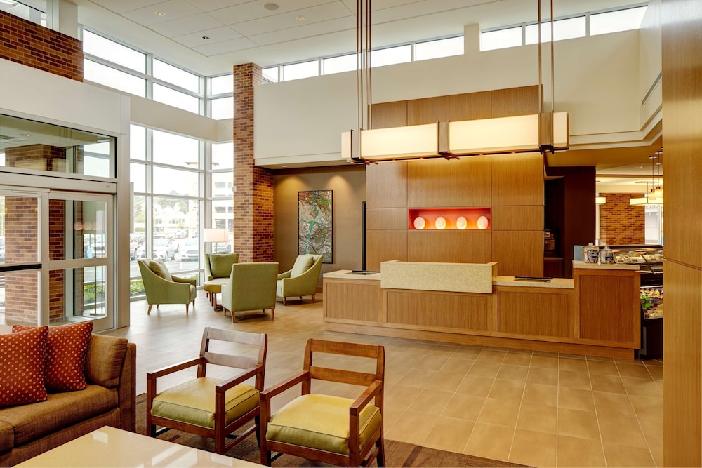 Hyatt Place New York/Yonkers 8/66