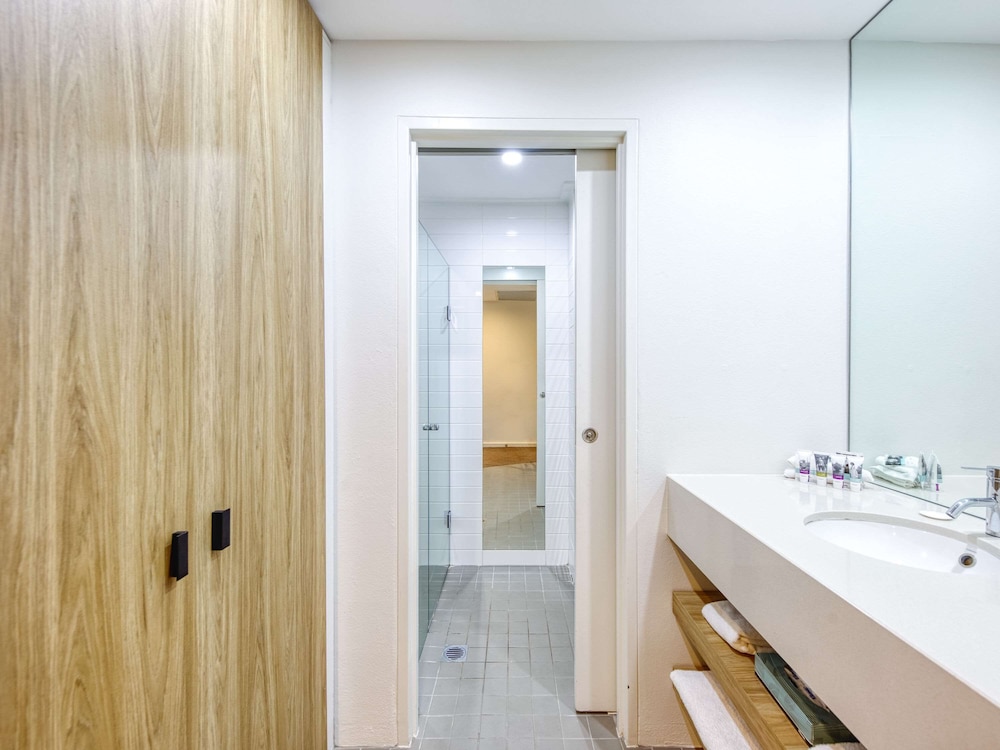 Mercure Penrith 24/69