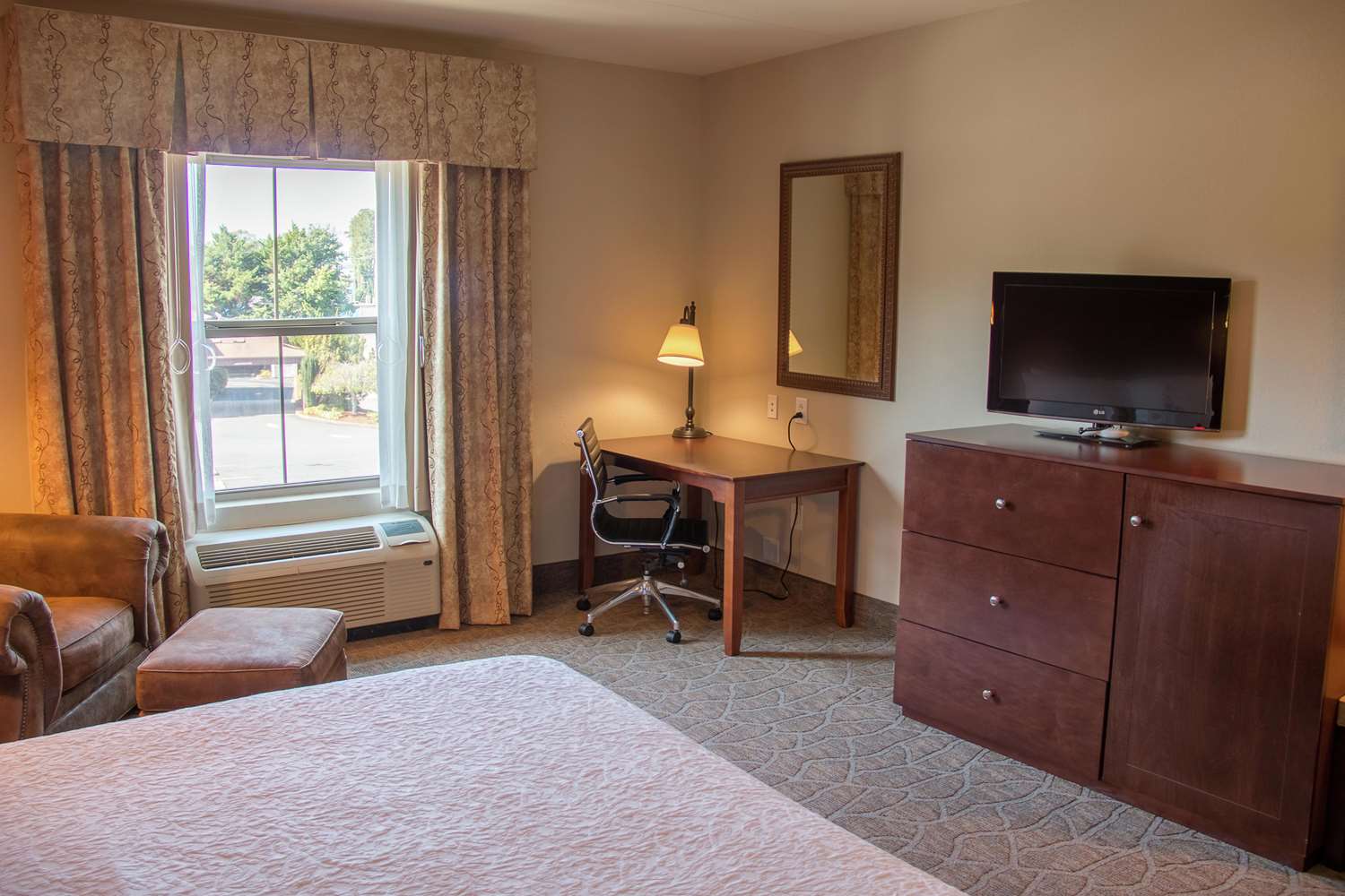 Hampton Inn Murphy 32/49