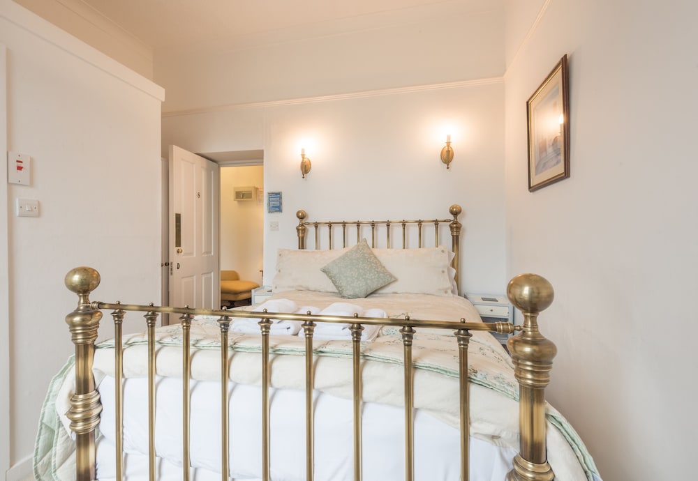 Blenheim Lodge 22/50