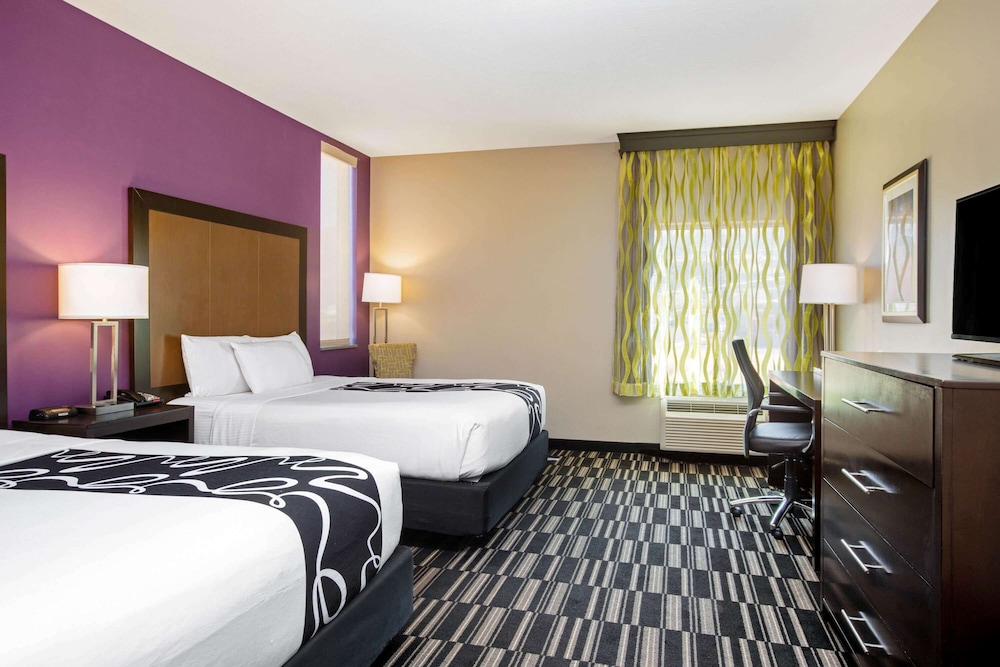 La Quinta Inn & Suites By Wyndham Cedar City 8/25