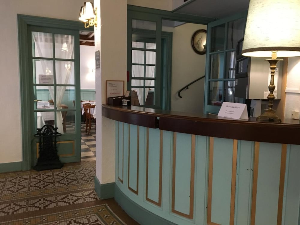 The Old Hotel Ravel 2/48
