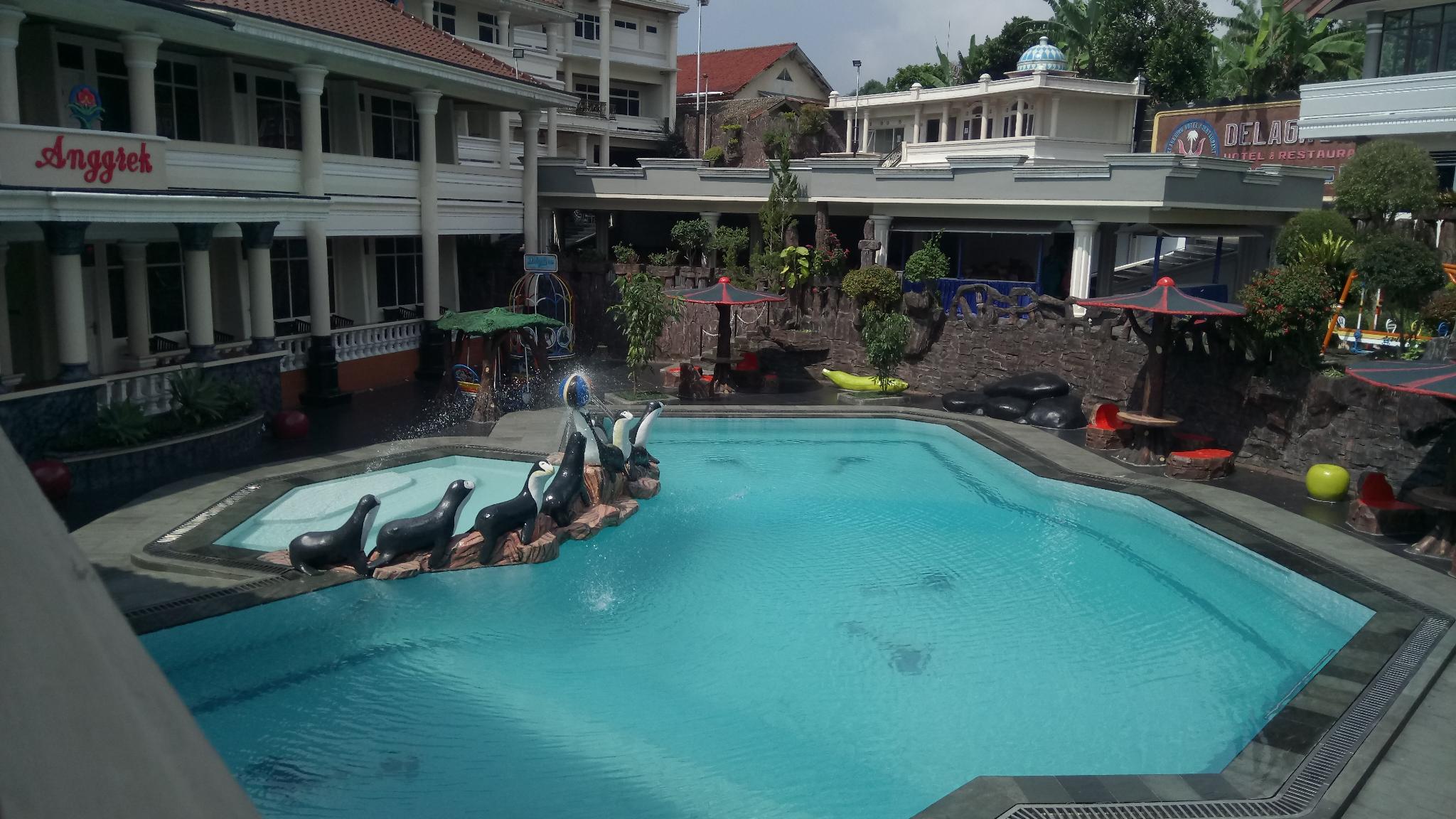Delaga Biru Convention Hotel 8/9