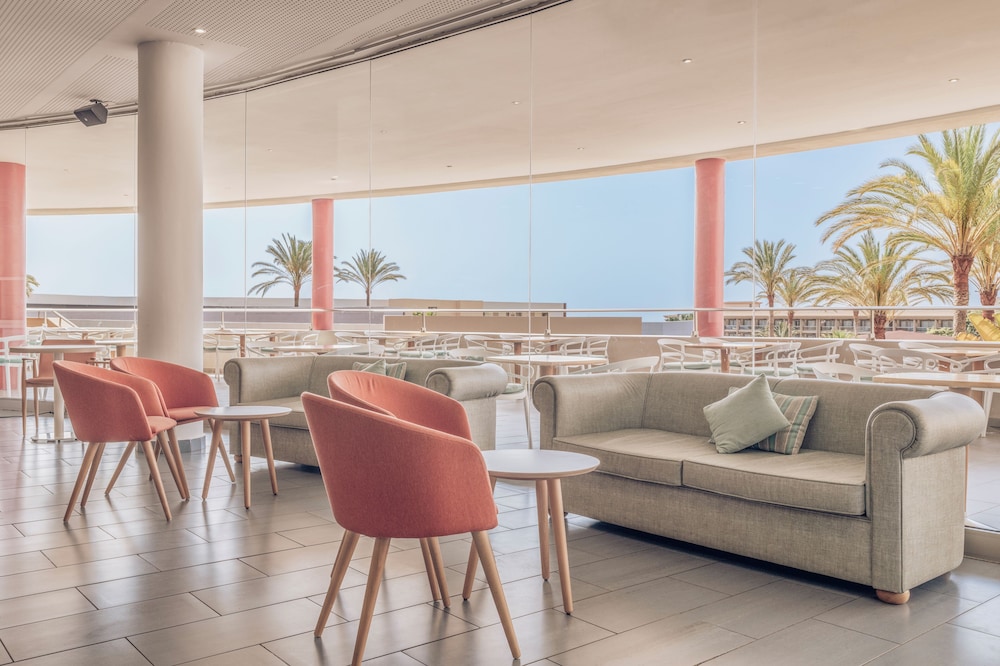 Iberostar Waves Gaviotas Park 30/46