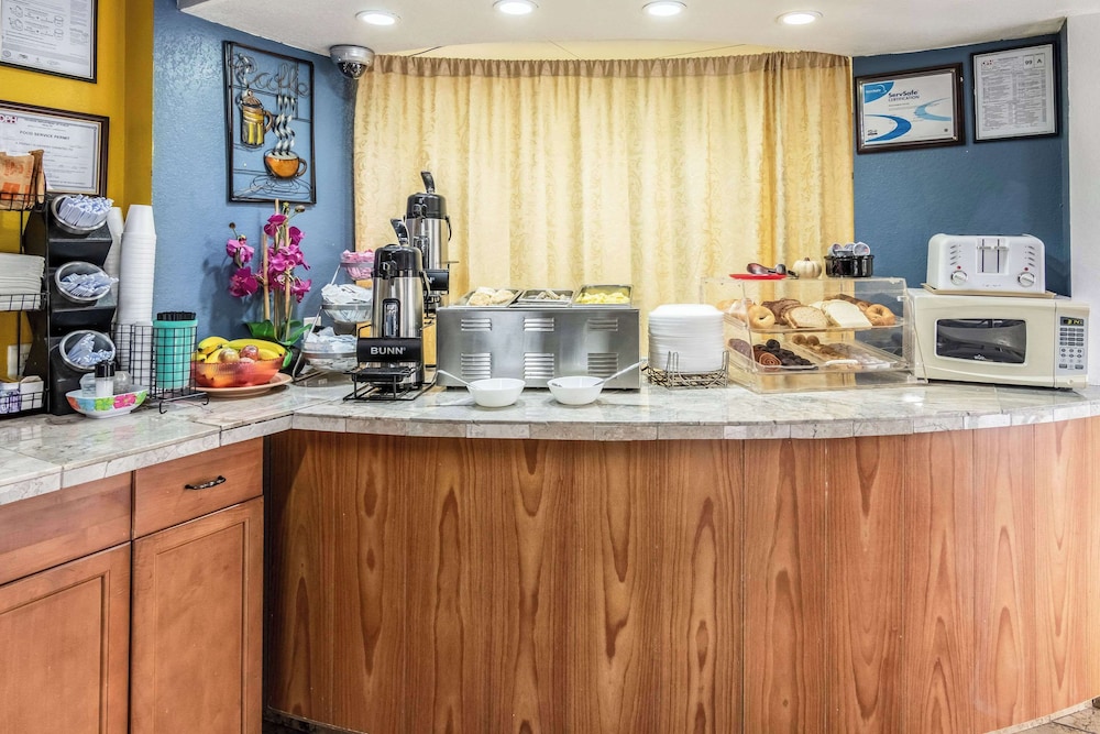 罗德威套房酒店(Econo Lodge Inn & Suites Macon North) 图片5