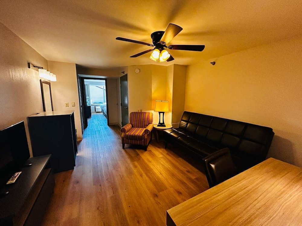 Radiant Inn and Suites Murfreesboro 29/40
