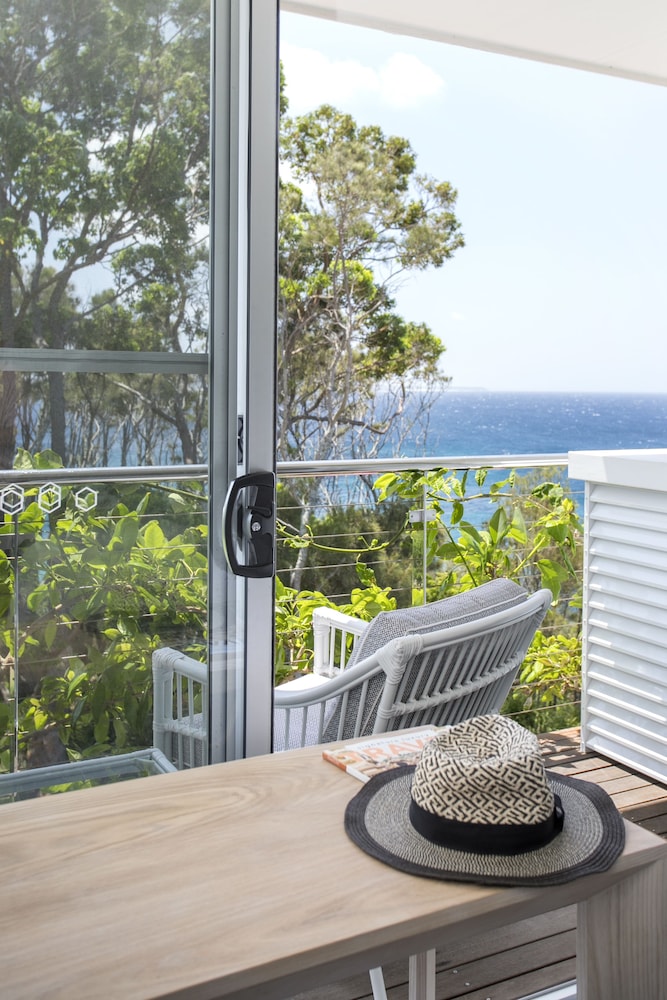 Bannisters by the Sea Mollymook 45/50
