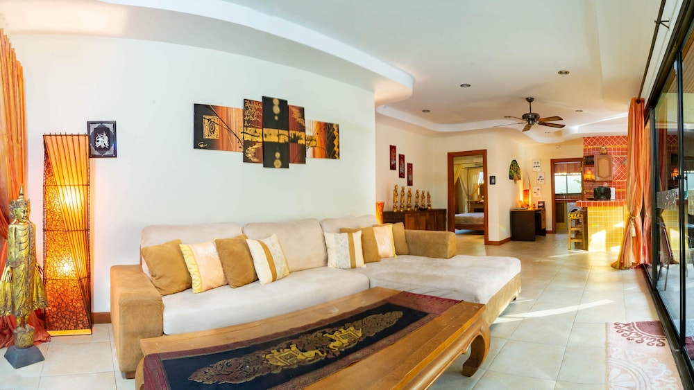 Coconut Paradise Villas 26/50