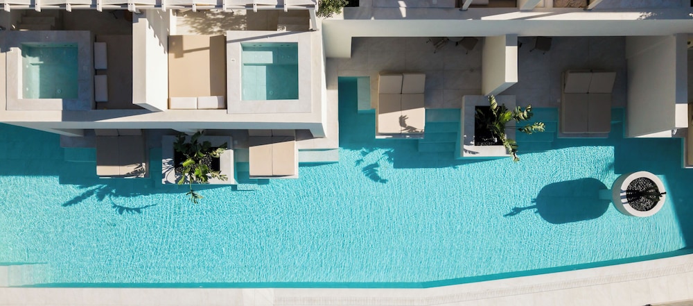 Heyday Luxury Suites 58/66