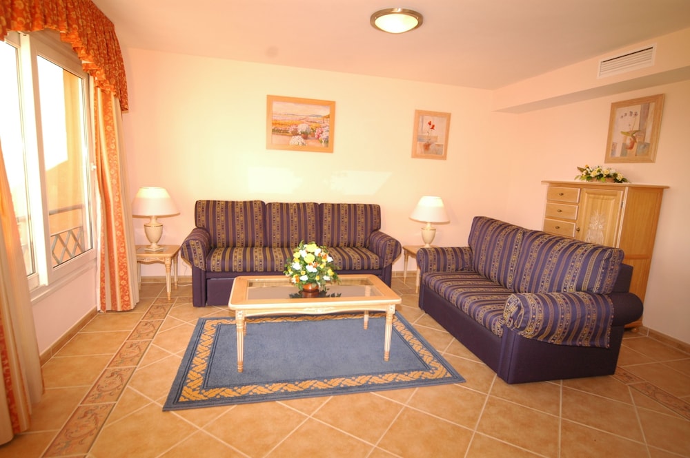 Marbella Beach Resort at Club Playa 29/50