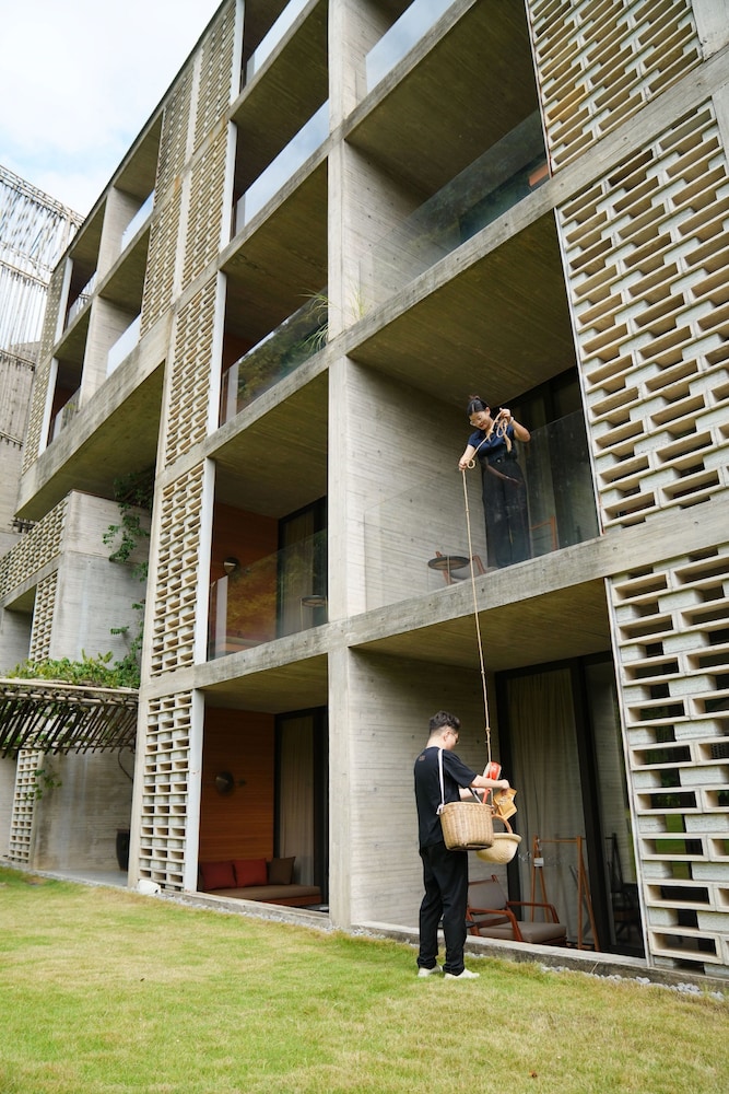 ALILA YANGSHUO 53/65