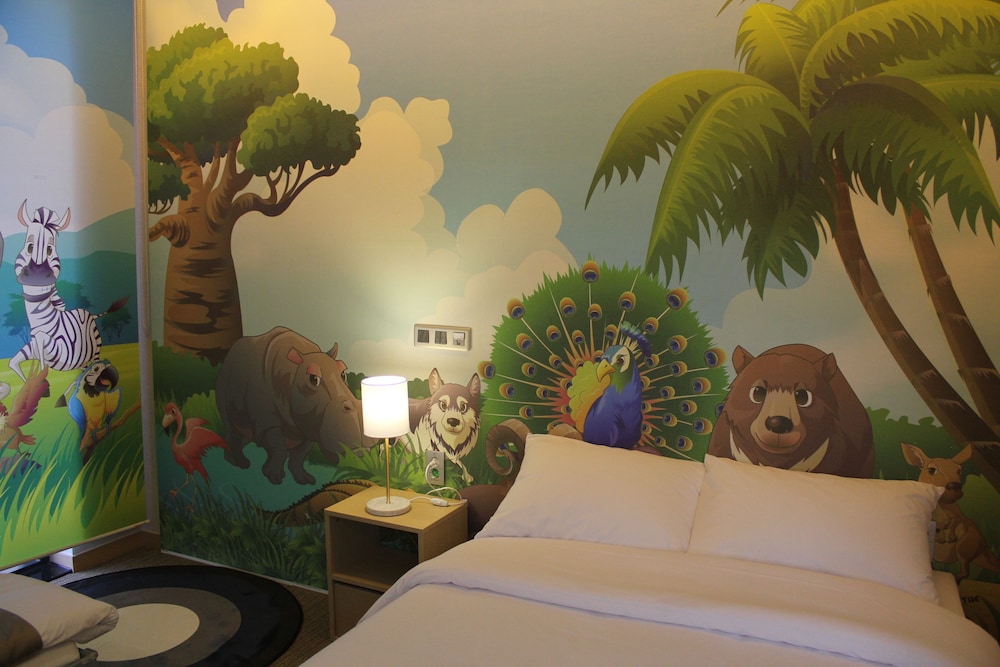 Royal Emporium Hotel 27/72