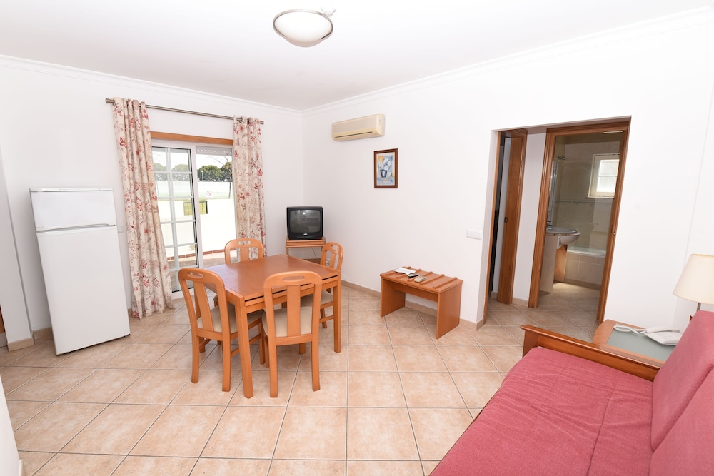 Praia Da Lota Resort Apartments 73/85