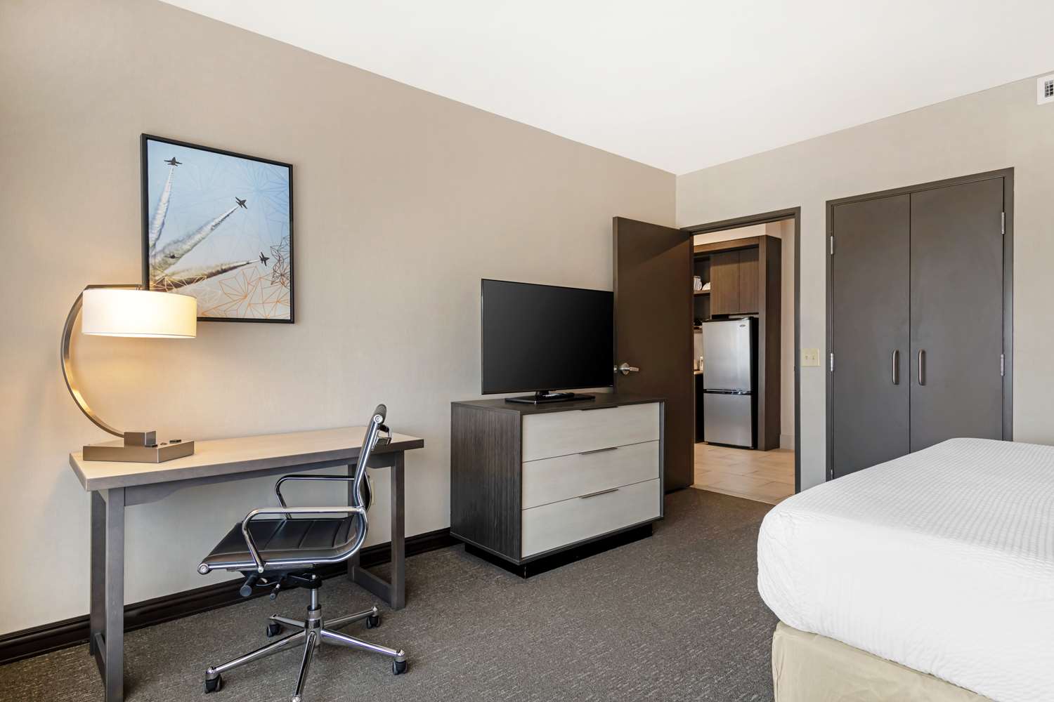 Best Western Plus Executive Residency Rigby's Water World Hotel 40/44