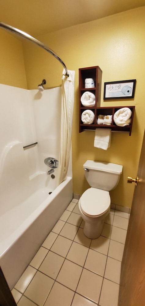 Americas Best Value Inn 17/49