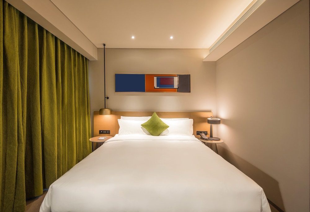Novotel Shenzhen Bantian 10/50