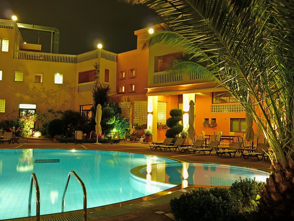 Ambassador Hotel 46/50
