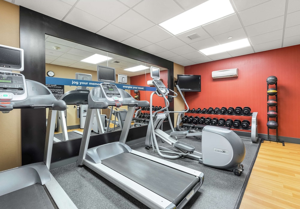 Hampton Inn Nashua 29/43