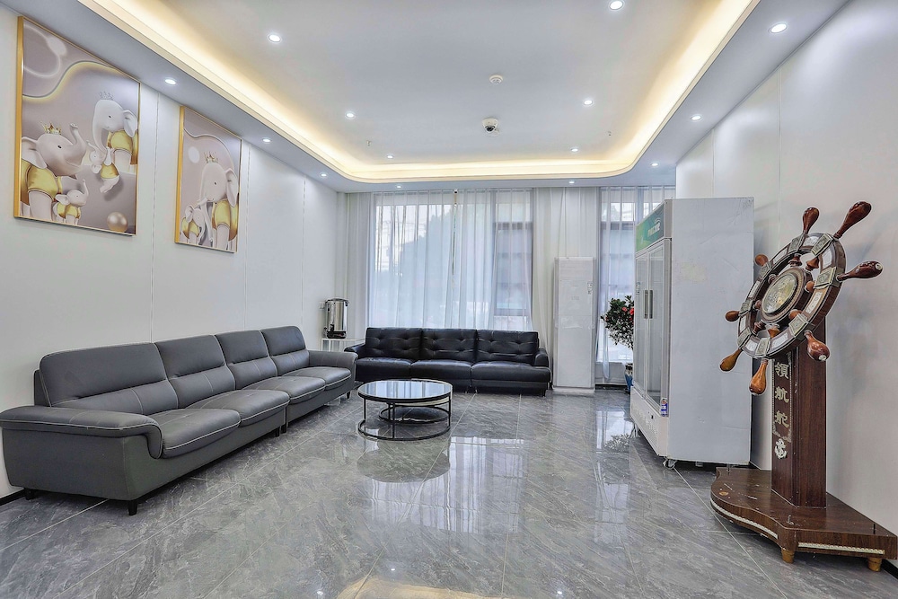 Chuxin Moshe Hotel 25/50