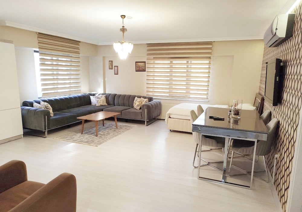 Araz Apart 18/33