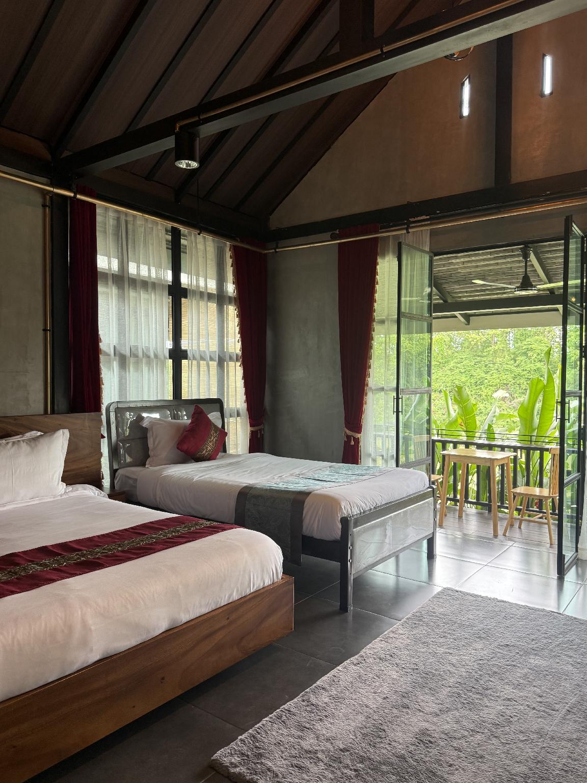 Family Suite, Villa, 1 King and 1 Single Beds, Balcony, Bathtub