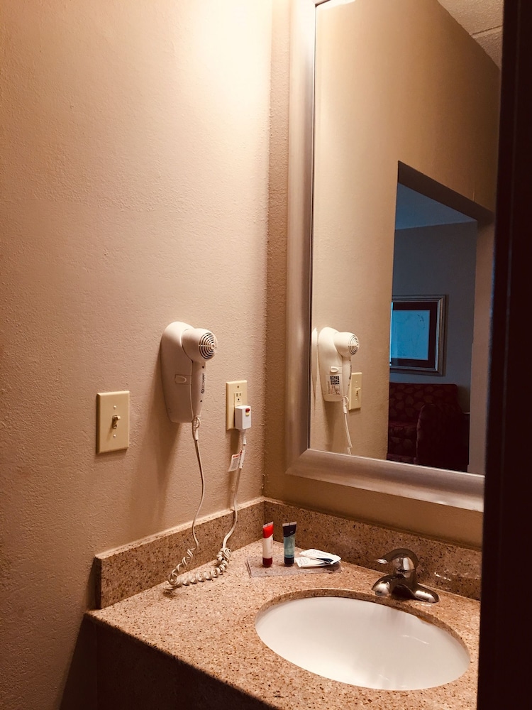 Junior Suite, Studio, 2 Double Beds، Hawthorn Extended Stay by Wyndham Conyers 4/5