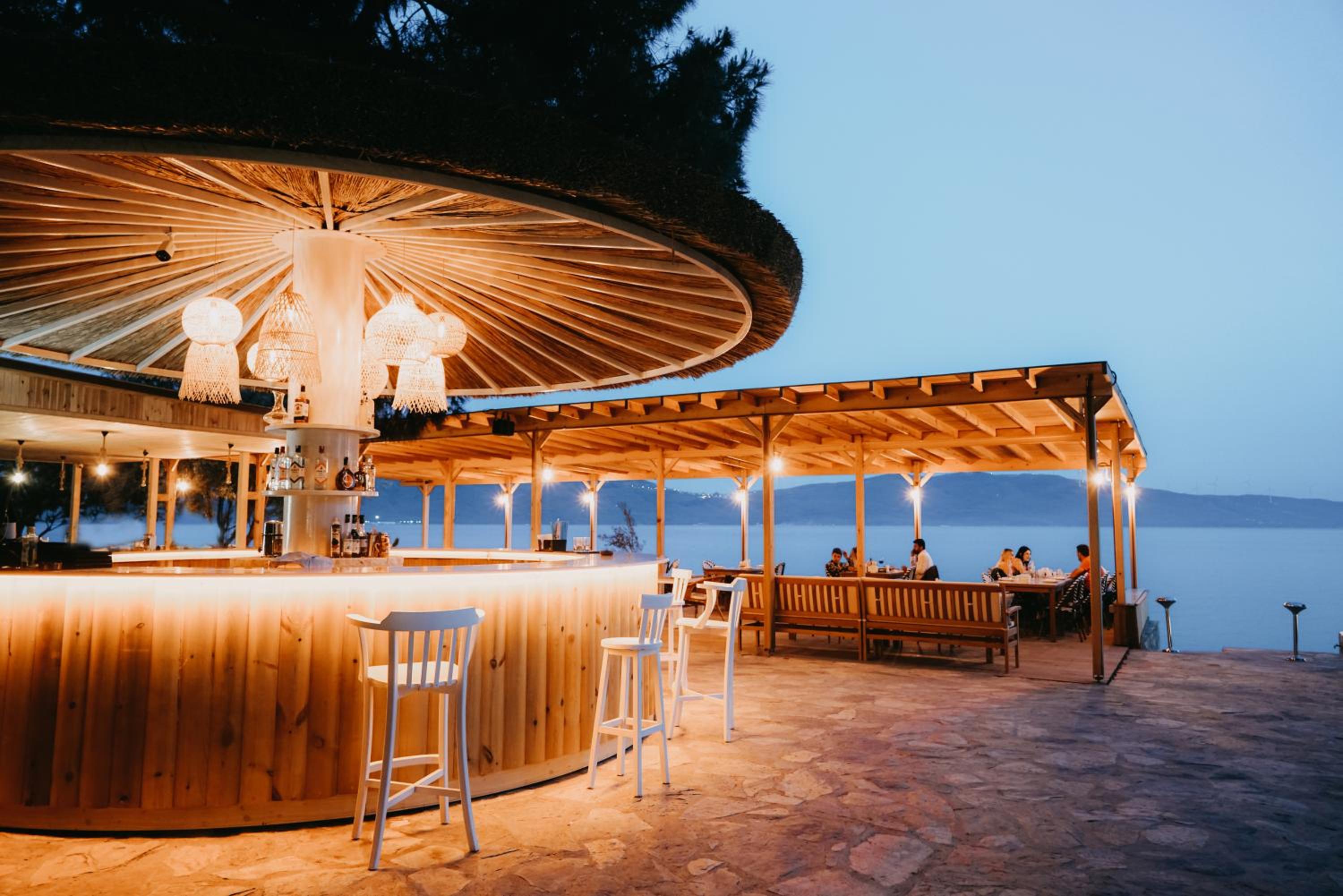 Pino Mar Luxury Bungalows 11/23